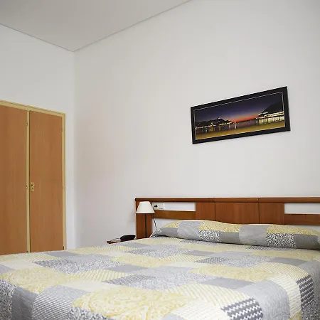 فندق Terminus 2*